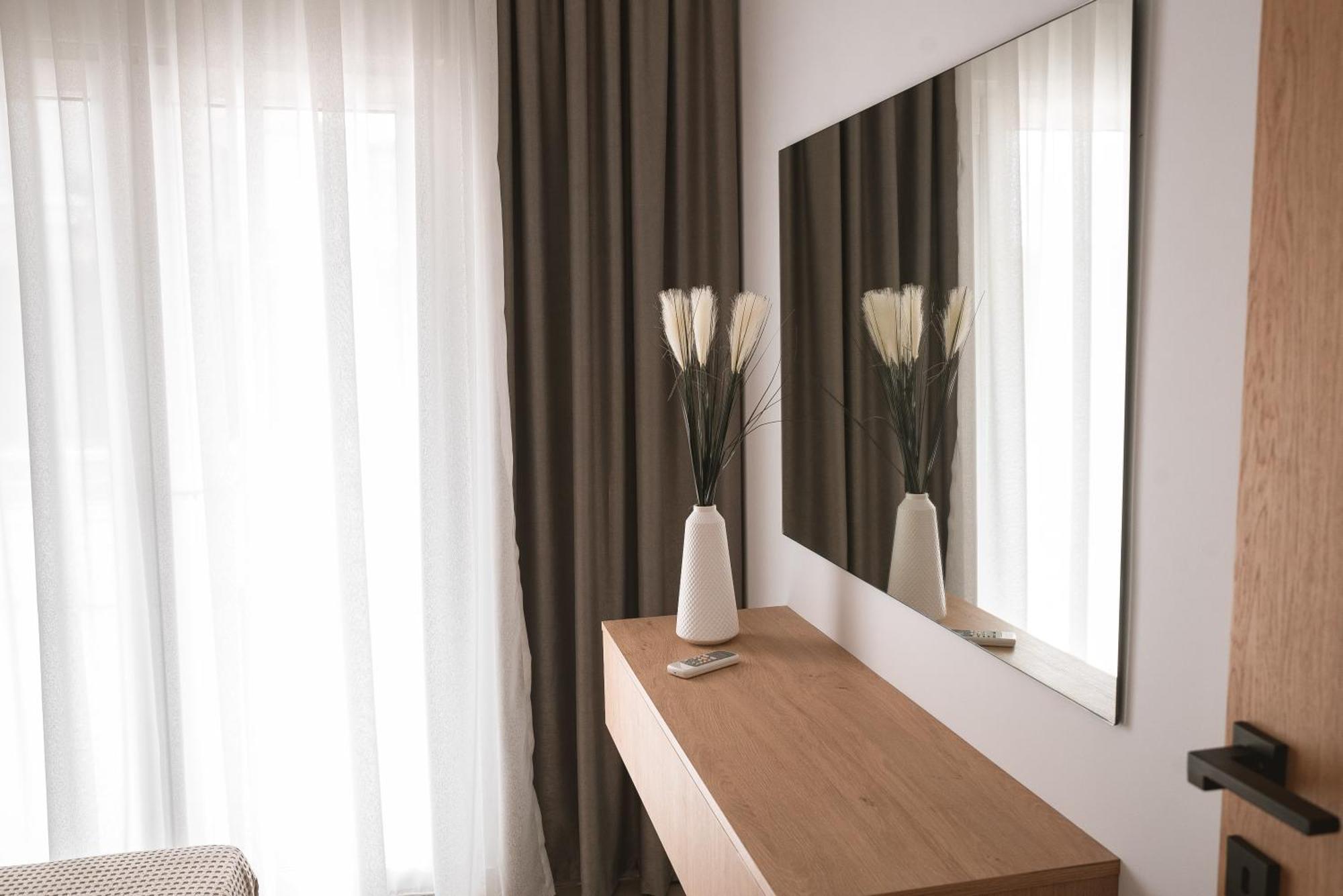 Valentinos Apartments Kallithea  Екстер'єр фото